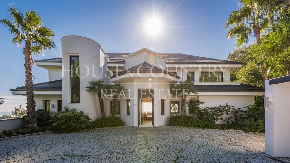 Villa in Benahavis, Andalusia, Spain 1 - 17947681
