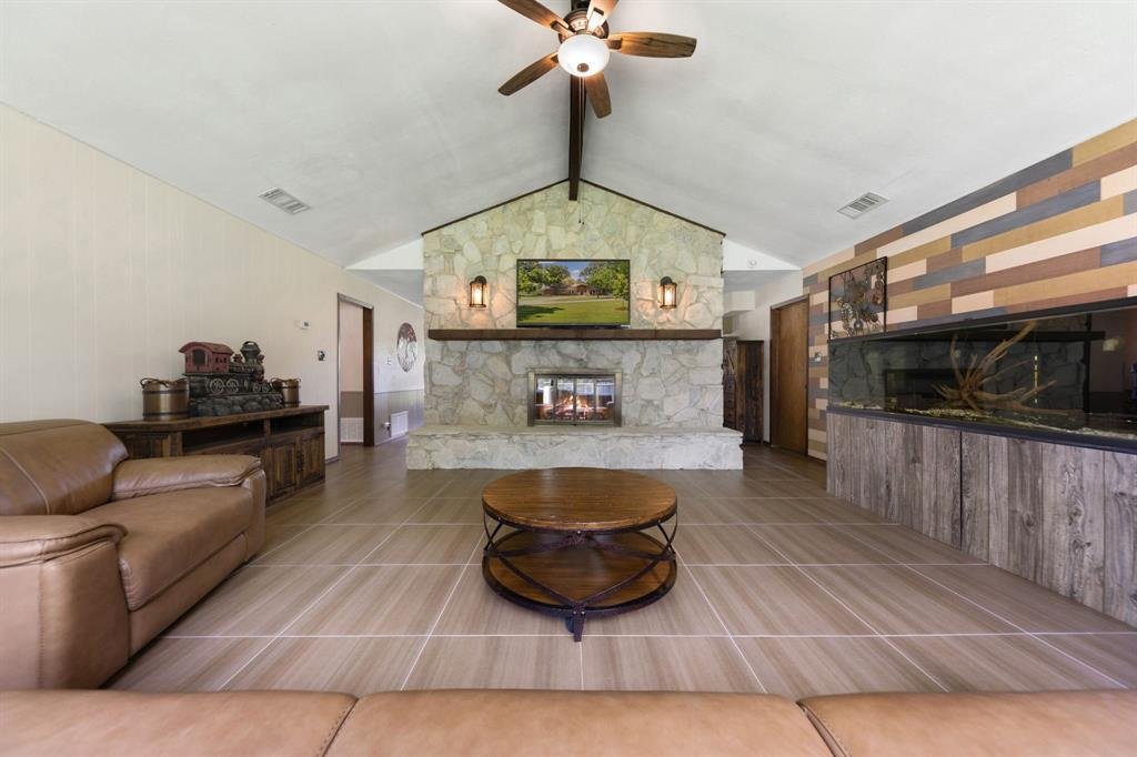 Farm Ranch in Cross Roads, Texas, United States 5 - 17952168