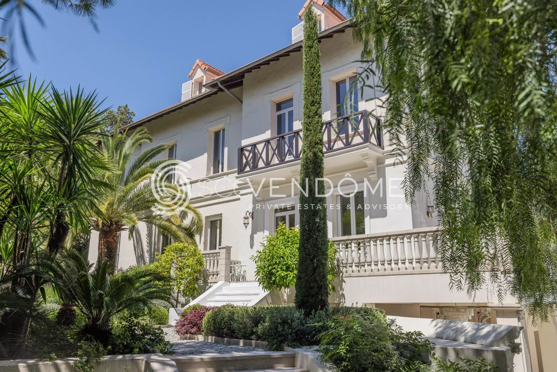 Villa in Cannes, Provence-Alpes-Côte d'Azur, France 2 - 17947554