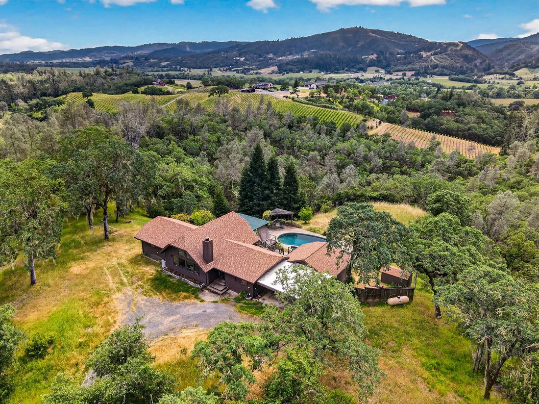 House in Geyserville, California, United States 1 - 17951278
