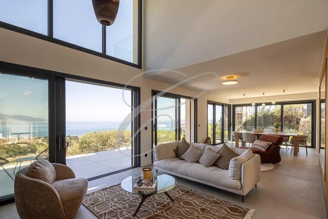 Villa in French Riviera, Provence-Alpes-Côte d'Azur, France 4 - 17728057