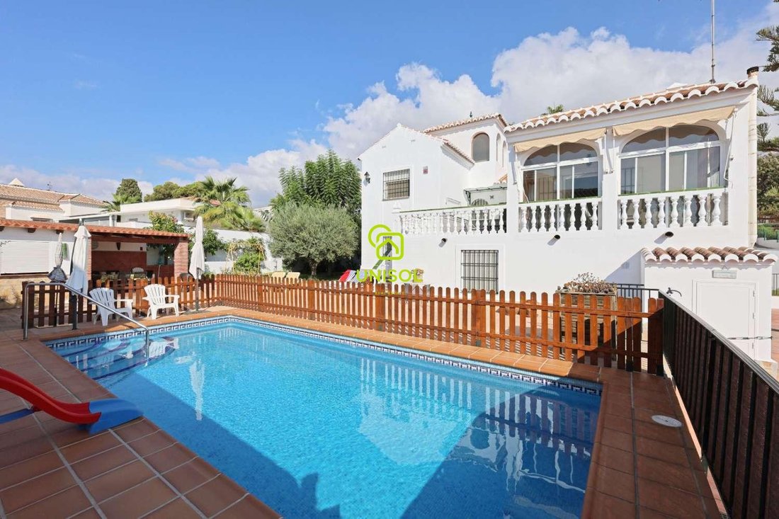 Villa in Nerja, Andalusia, Spain 2 - 17947515