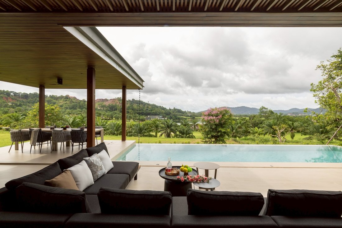 Villa in Kathu, Phuket, Thailand 1 - 17954735