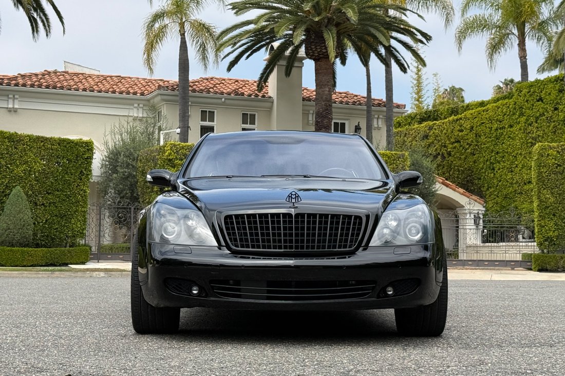Sedan in West Hollywood, CA, United States 2 - 17948357