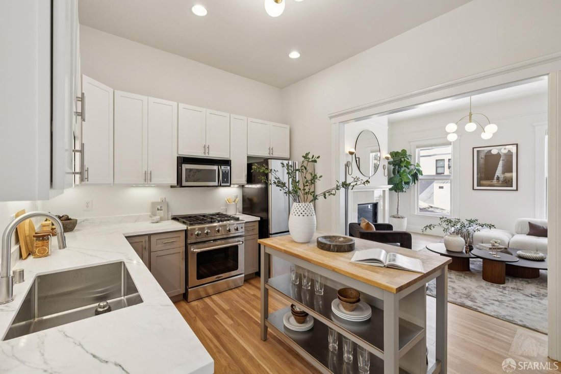 Condo in San Francisco, California, United States 3 - 17948839