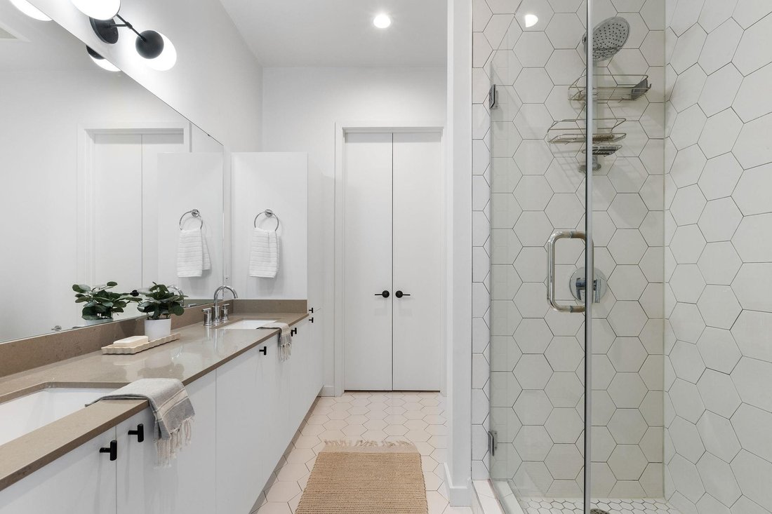 Condo in Austin, Texas, United States 5 - 17951679