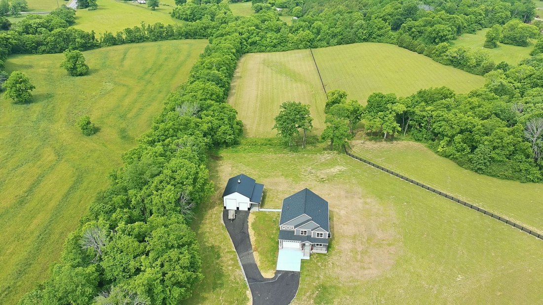House in Mount Pleasant, Tennessee, United States 4 - 17953427