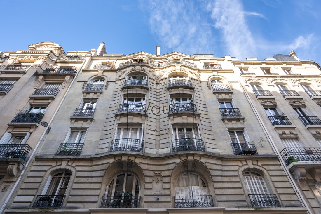 Apartment in Amiraux-Simplon-Poissonniers, Paris 18e Arrondissement, Paris 2 - 17953803
