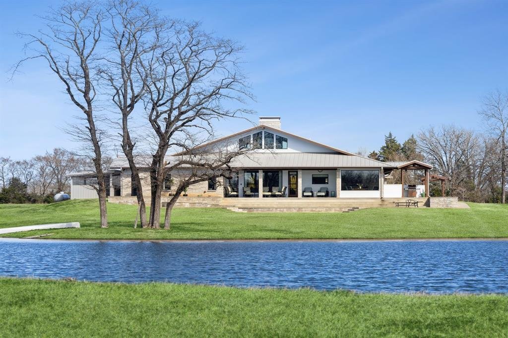 Farm Ranch in Lone Oak, Texas, United States 3 - 17952652