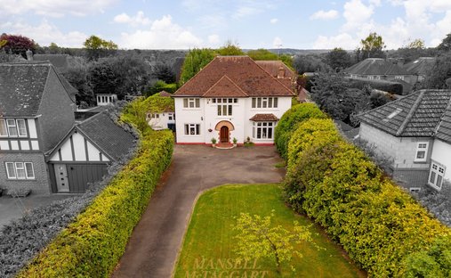 House in Hackenden, East Grinstead, England 1