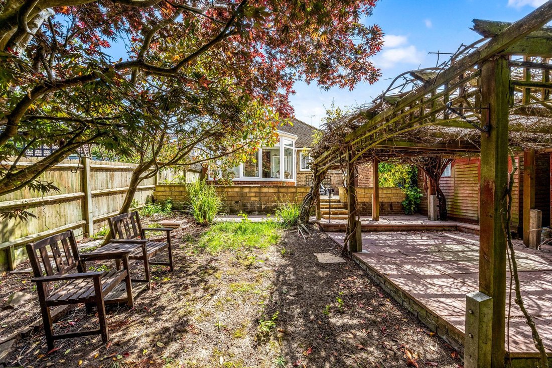 Bungalow in Keymer, England 2 - 17948808