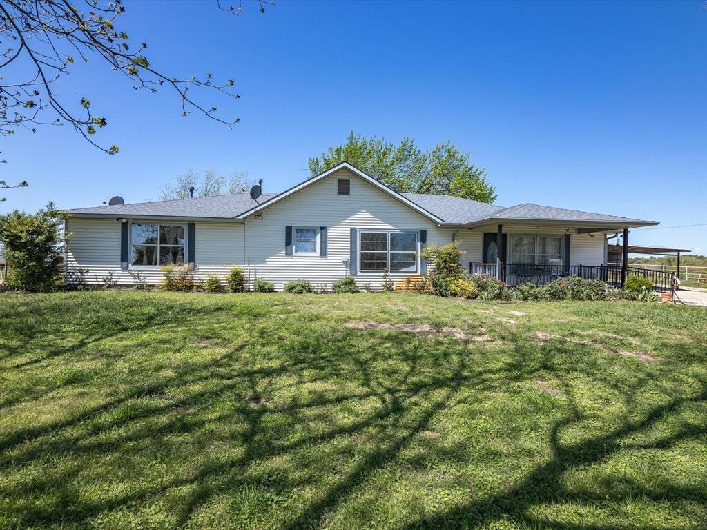 Farm Ranch in Alvord, Texas, United States 1 - 17952635