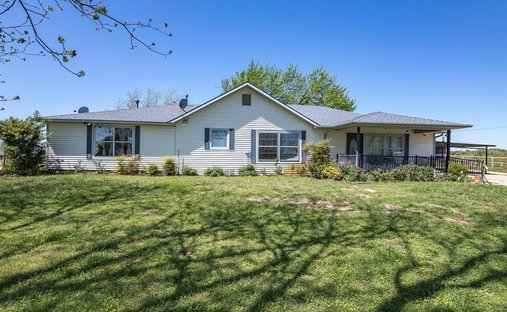 Farm Ranch in Alvord, Texas, United States 1