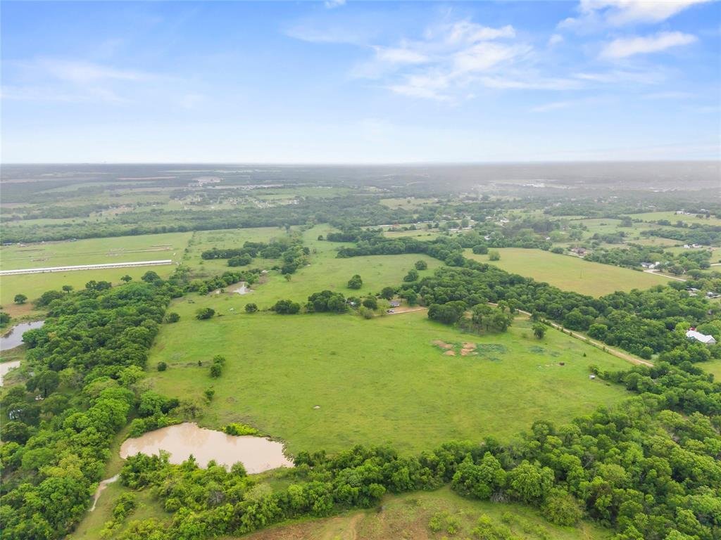 Farm Ranch in Elm Mott, Texas, United States 4 - 17952335