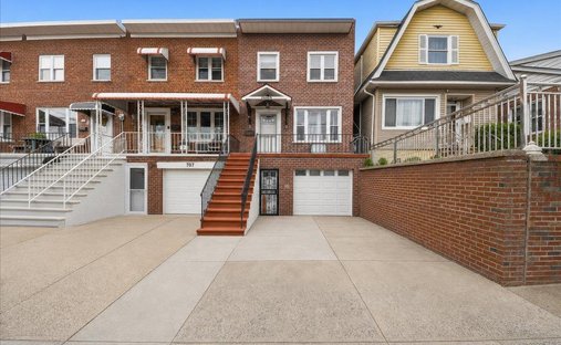 House in New York, New York, United States 1
