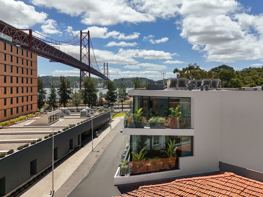 Apartment in Alcantara, Lisbon, Portugal 3 - 17954296