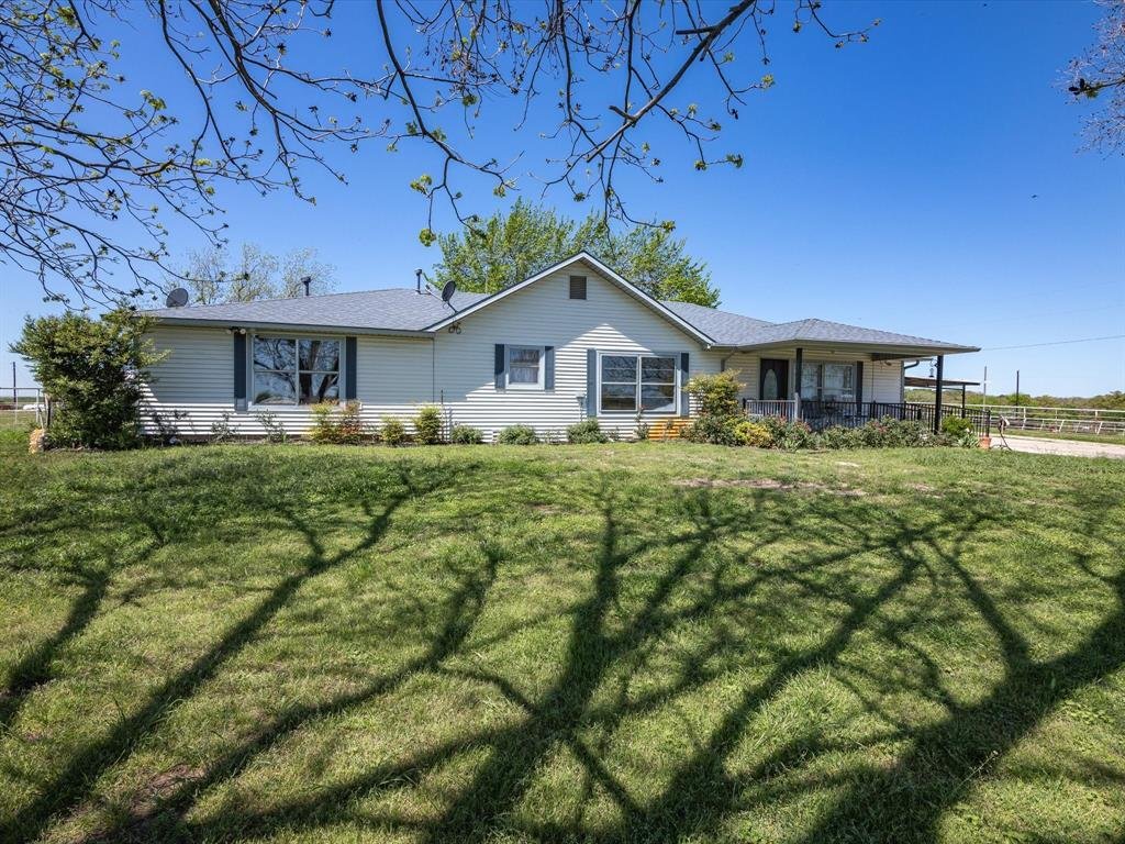 Farm Ranch in Alvord, Texas, United States 2 - 17952635