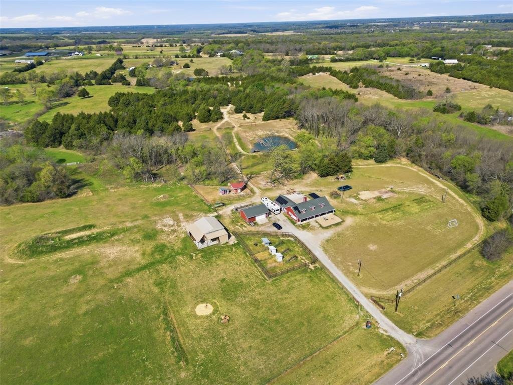 Farm Ranch in Bonham, Texas, United States 2 - 17952359