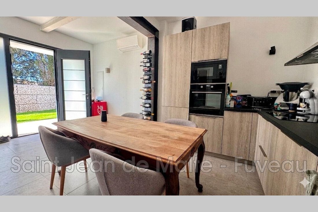 Apartment in Le Tholonet, Provence-Alpes-Côte d'Azur, France 3 - 17948538