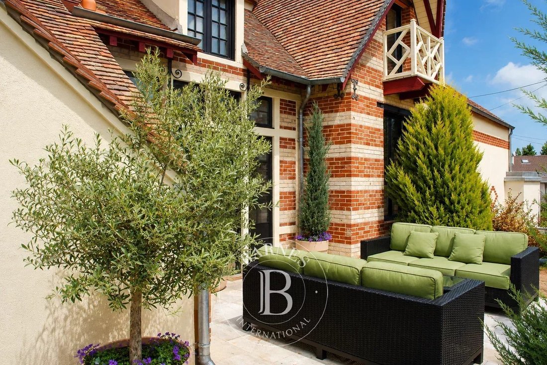 House in Arrondissement of Fontainebleau, Ile-de-France, France 4 - 17954425