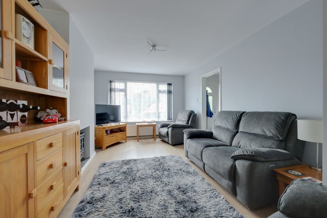 House in Burgess Hill, England 4 - 17948976