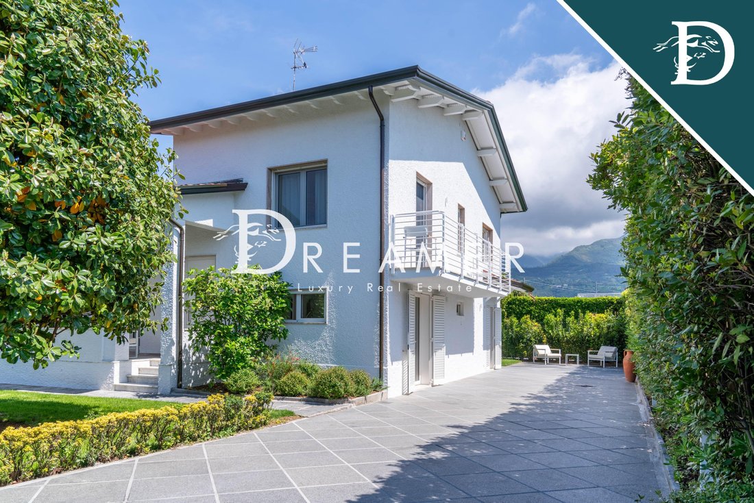 Villa in Cinquale, Montignoso, Tuscany 1 - 16560338
