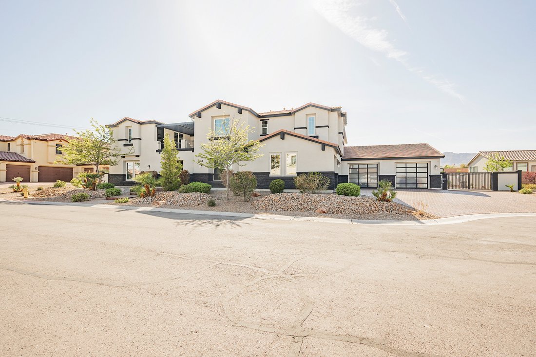 House in Las Vegas, Nevada, United States 1 - 17950548
