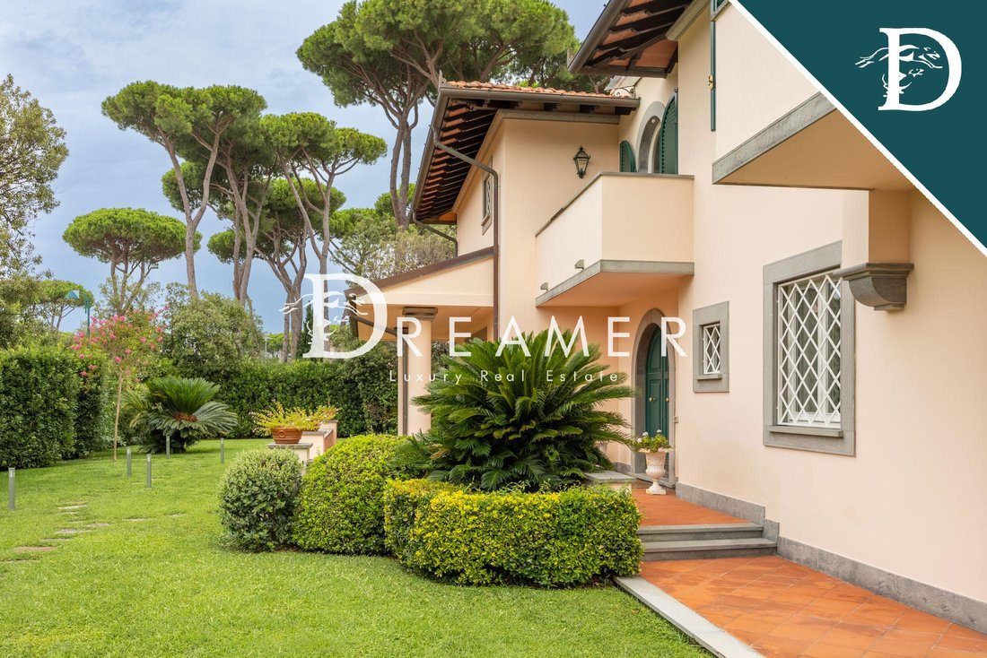 Villa in Center, Forte dei Marmi, Tuscany 3 - 16221092