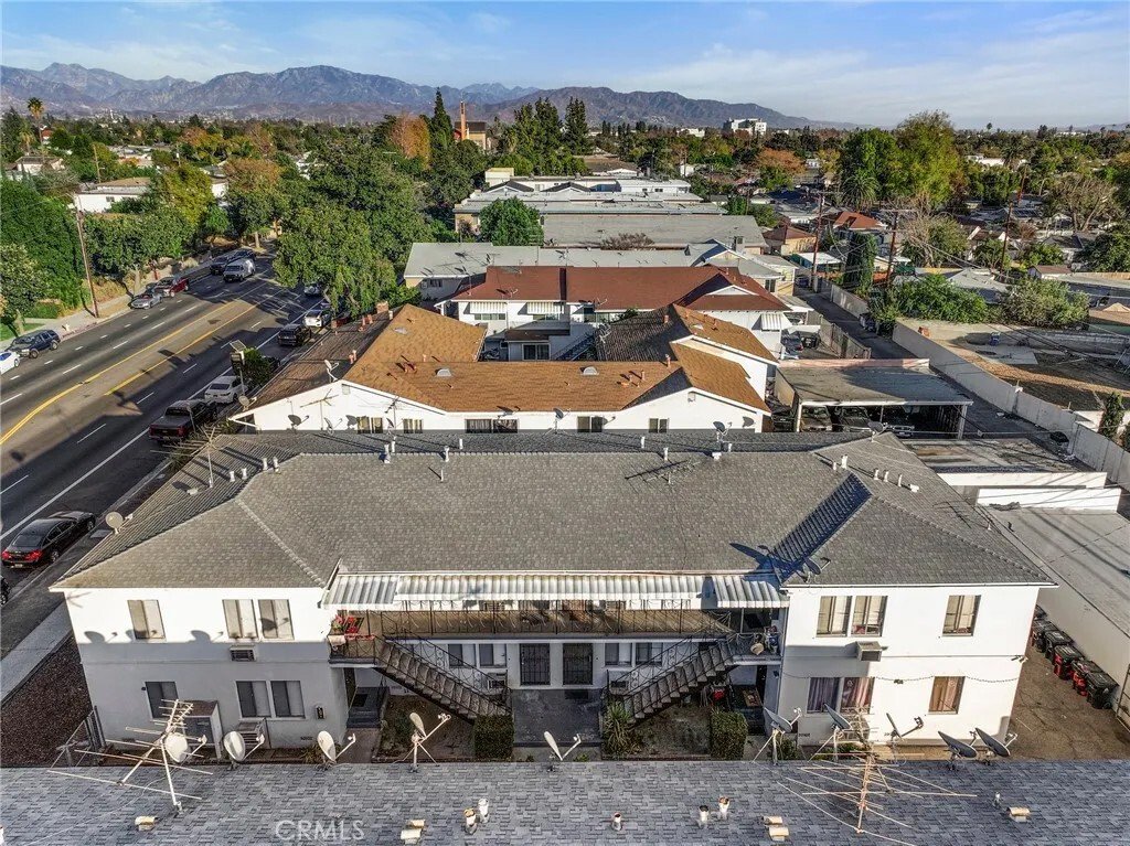 Los Angeles, California, United States 3 - 17265091