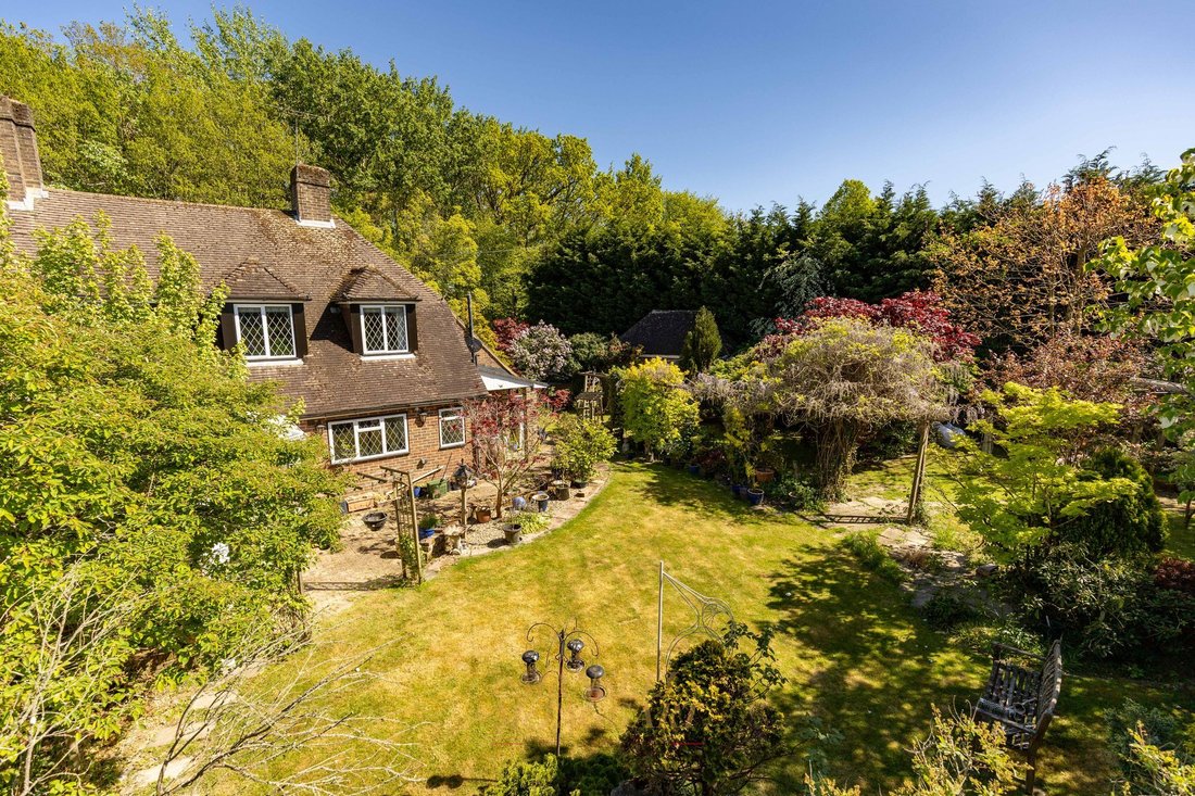House in Ifield, Rusper, England 2 - 17949097