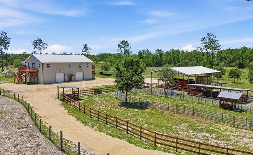 House in Dunnellon, Florida, United States 1