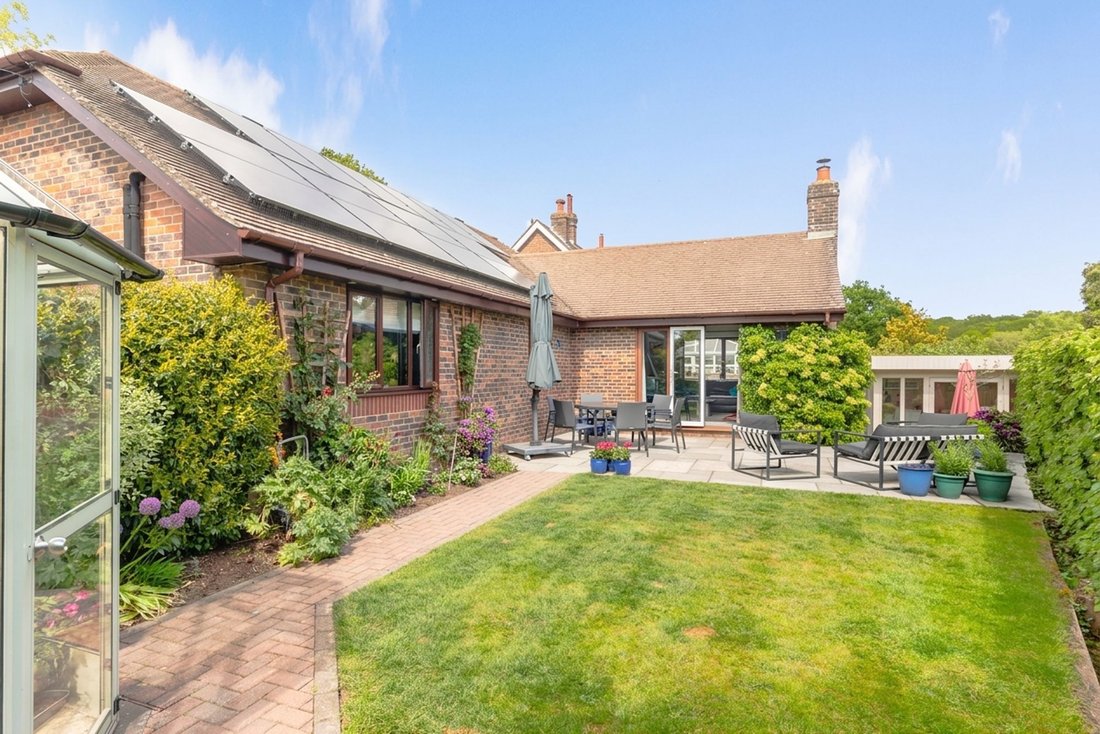 Bungalow in Maresfield, England 4 - 17948972