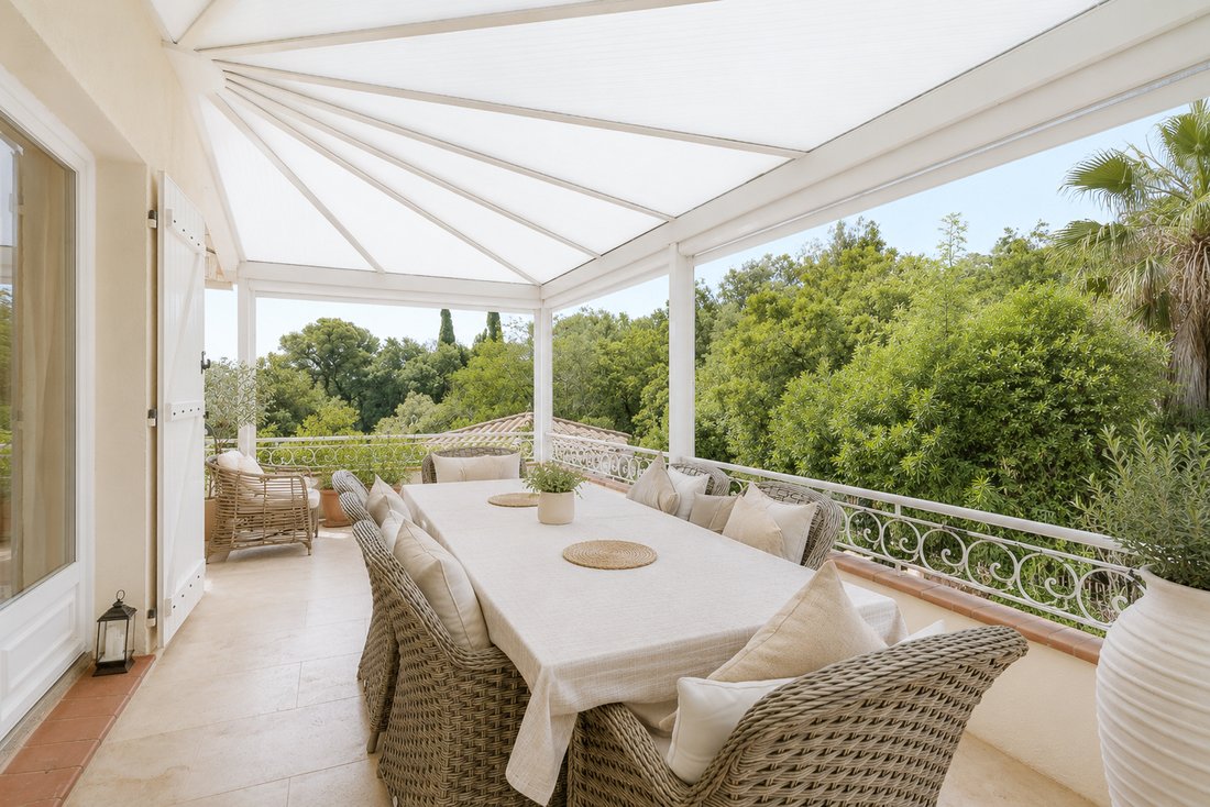House in Frejus, Provence-Alpes-Côte d'Azur, France 1 - 17948677