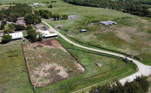 Farm Ranch in Blue Ridge, Texas, United States 1
