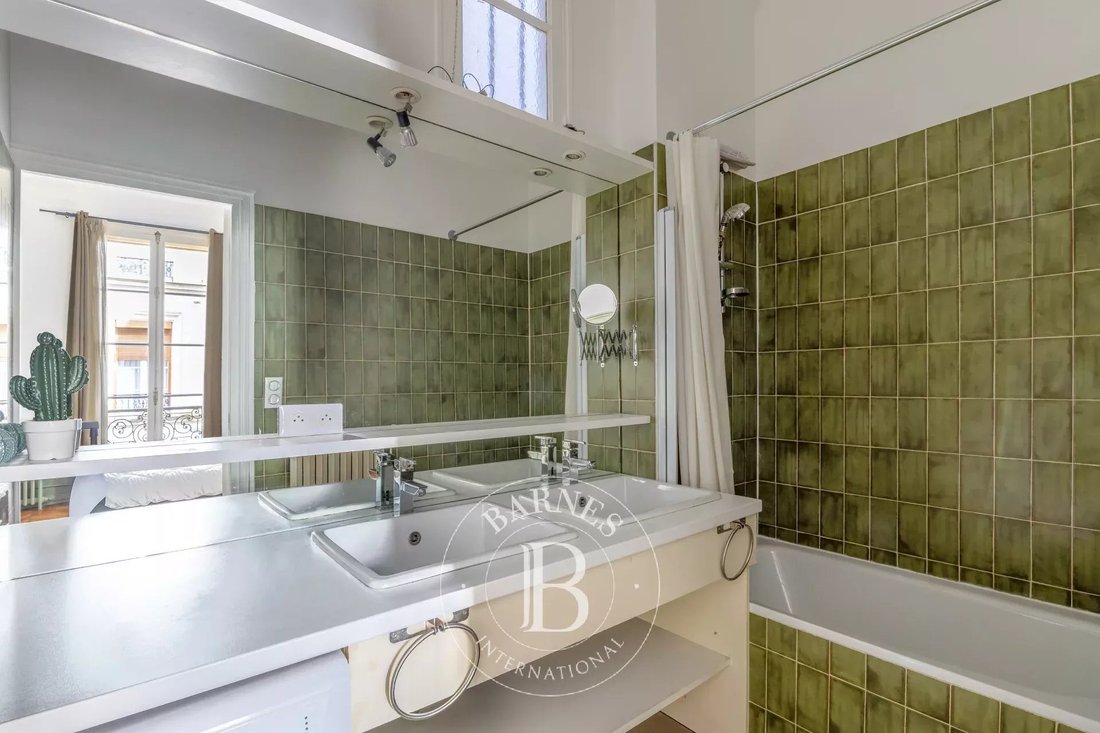 Apartment in Triangle d'Or, Paris 8e Arrondissement, Paris 4 - 17948757