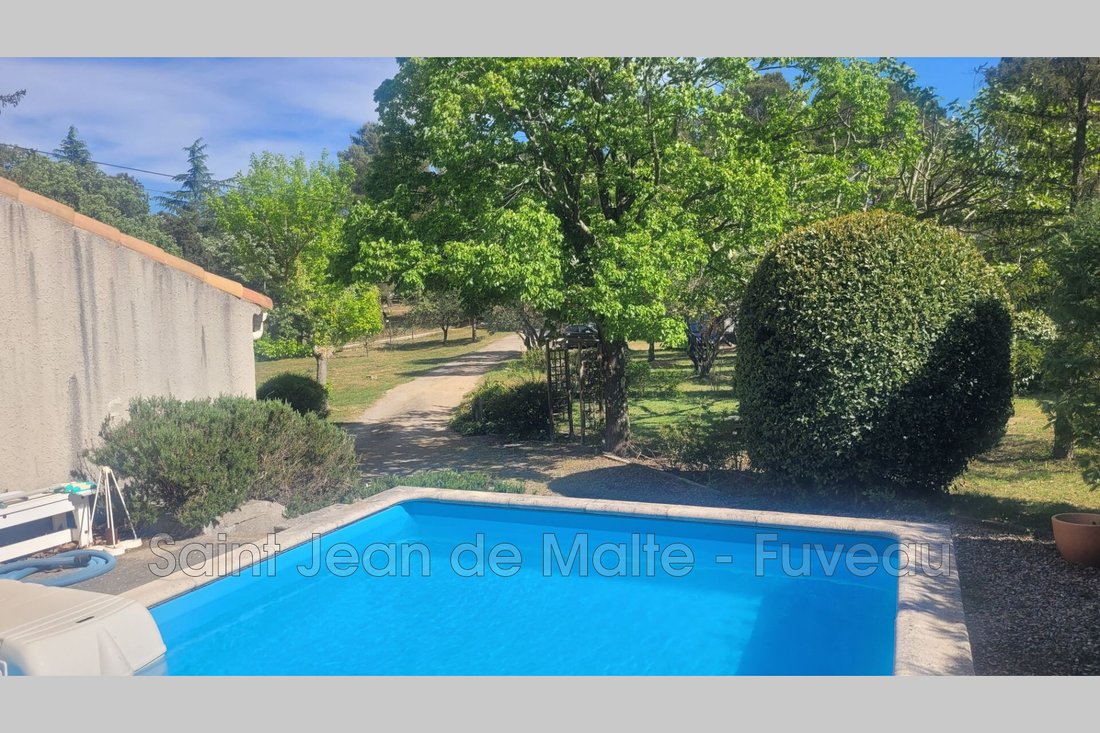 Villa in Belcodene, Provence-Alpes-Côte d'Azur, France 3 - 17948535