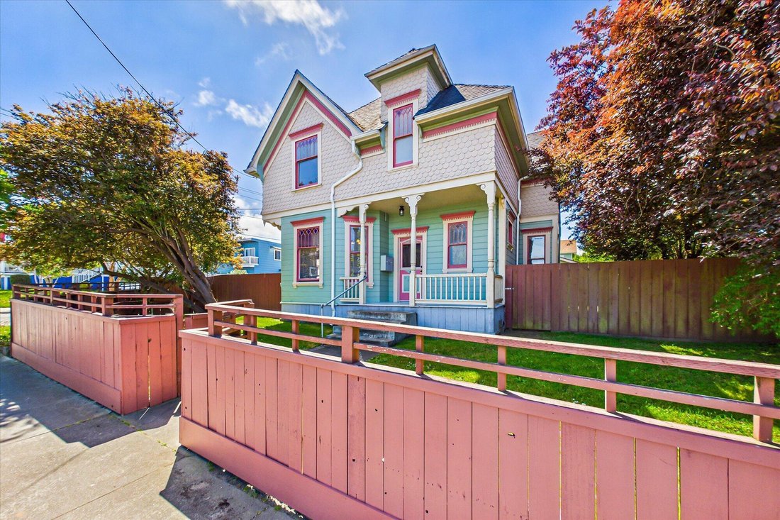 Eureka, California, United States 2 - 17951063