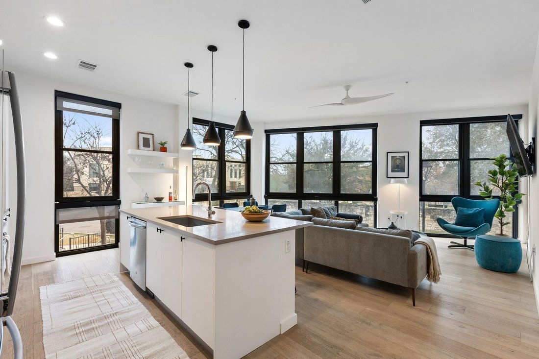 Condo in Austin, Texas, United States 1 - 17951679