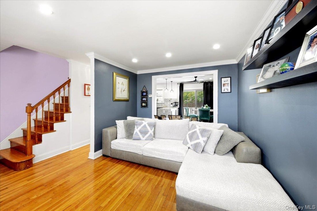 House in New York, New York, United States 4 - 17949452