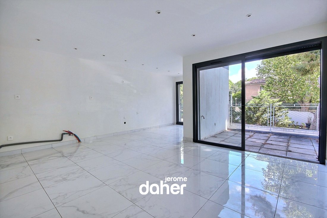 Apartment in Saint Marthe, Marseille, Provence-Alpes-Côte d'Azur 4 - 17948028