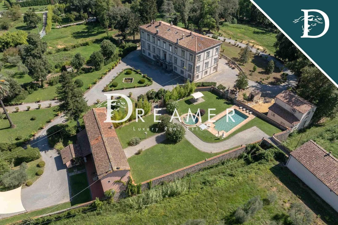 Villa in Capannori, Tuscany, Italy 2 - 16310560