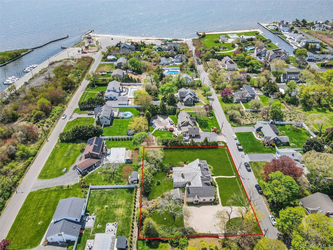 House in Bayport, New York, United States 2 - 16768567