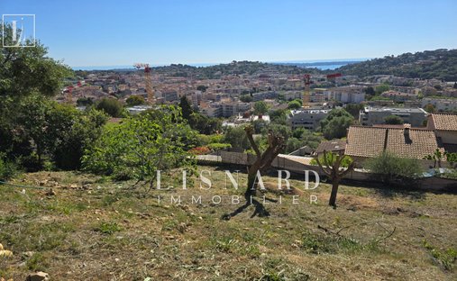 Land in Centre, Vallauris, France 1