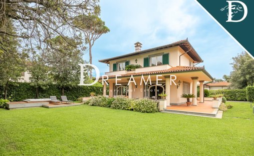 Villa in Center, Forte dei Marmi, Tuscany 1
