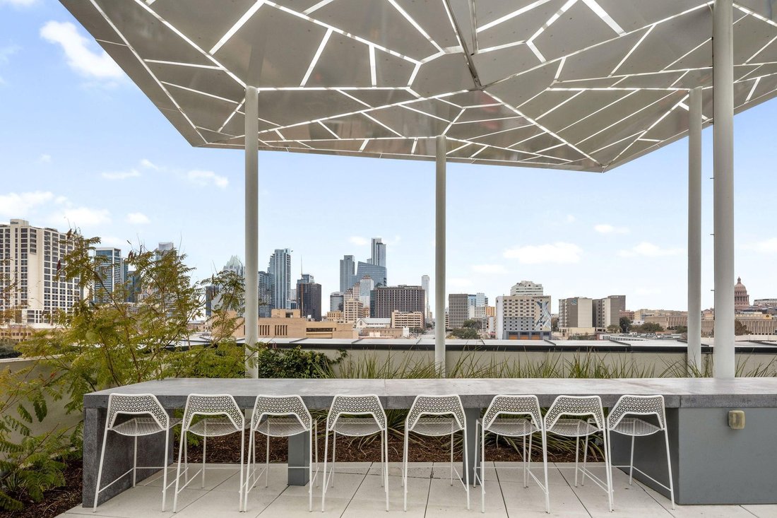Condo in Austin, Texas, United States 4 - 17951679