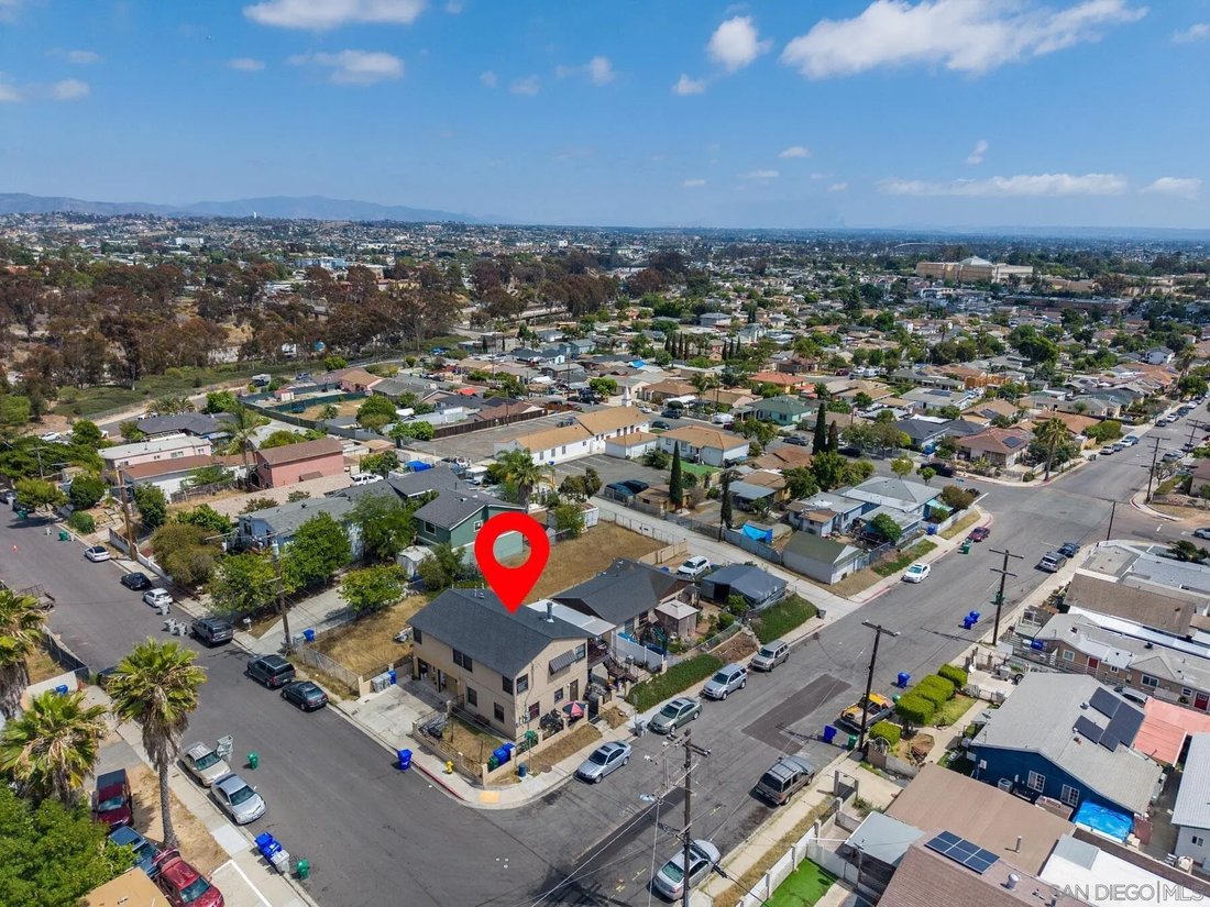 San Diego, California, United States 3 - 17953183