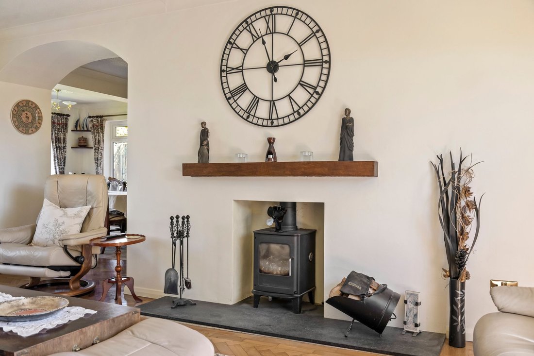 House in Balcombe, England 5 - 17948779