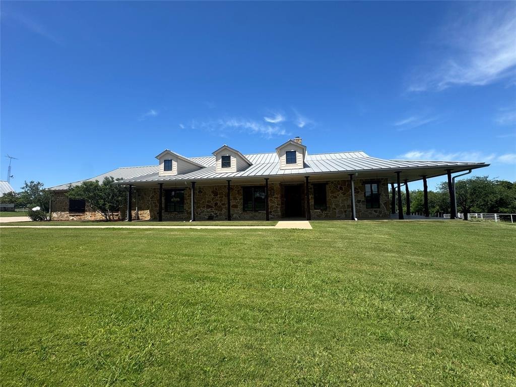 Farm Ranch in Krum, Texas, United States 5 - 17952223