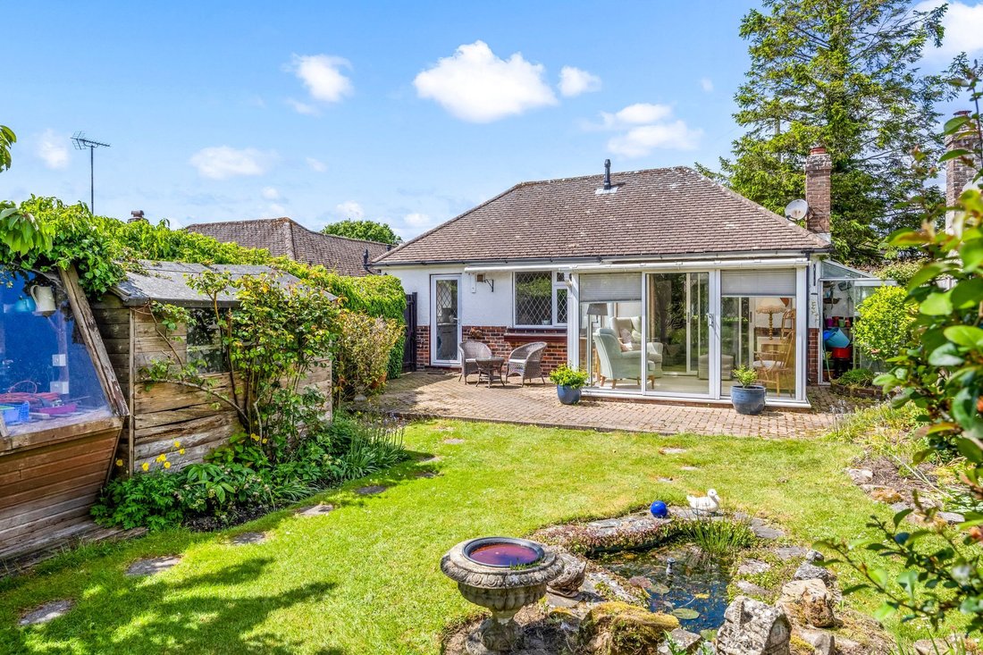 Bungalow in Hassocks, England 2 - 17949330