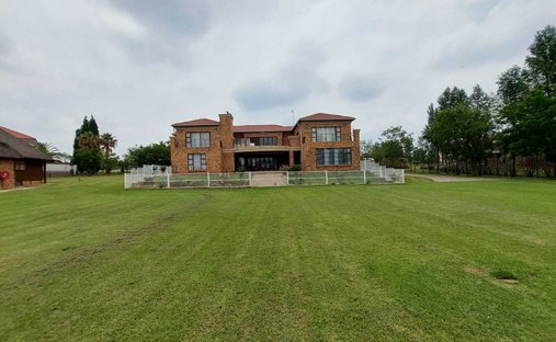 Land in Vanderbijlpark, Free State, South Africa 1